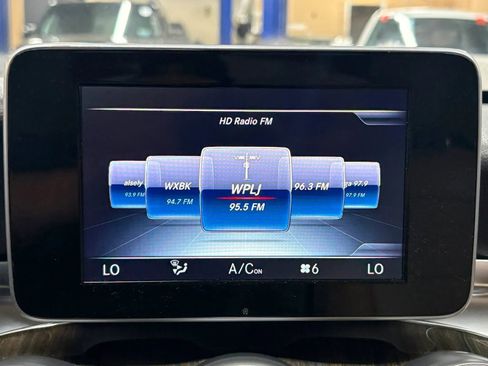 Used 2016 Mercedes-Benz C 300 4MATIC Sedan image 11