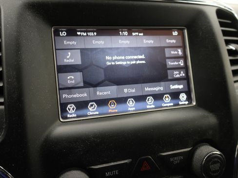 Used 2019 Jeep Grand Cherokee Laredo image 48