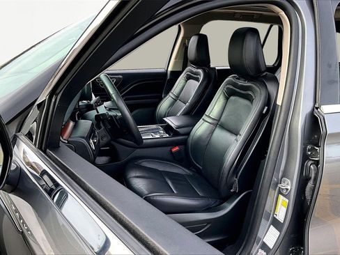 Used 2024 Lincoln Aviator Reserve image 25