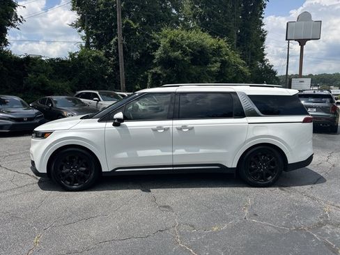 Certified 2023 Kia Carnival SX Prestige FWD image 9