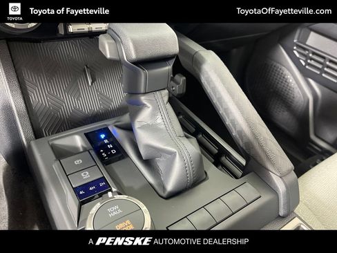 Used 2026 Toyota 4Runner SR5 AWD/4WD image 30