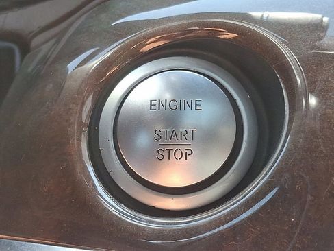 Used 2016 Mercedes-Benz S 550 4dr Sedan S 550 4MATIC image 25