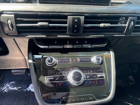 Used 2020 Lincoln Corsair AWD w/ Premium Package image 9