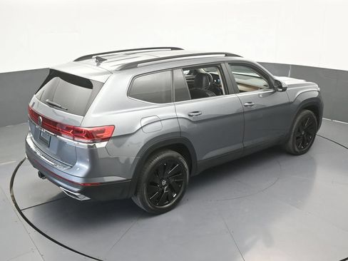 Used 2024 Volkswagen Atlas SE w/ Panoramic Sunroof Package FWD image 51