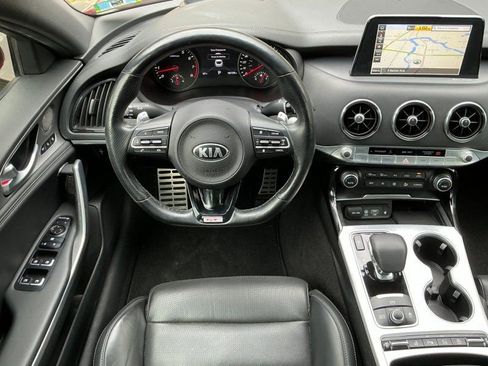 Used 2020 Kia Stinger GT2 image 15