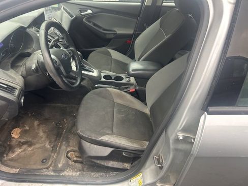 Used 2013 Ford Focus SE image 3