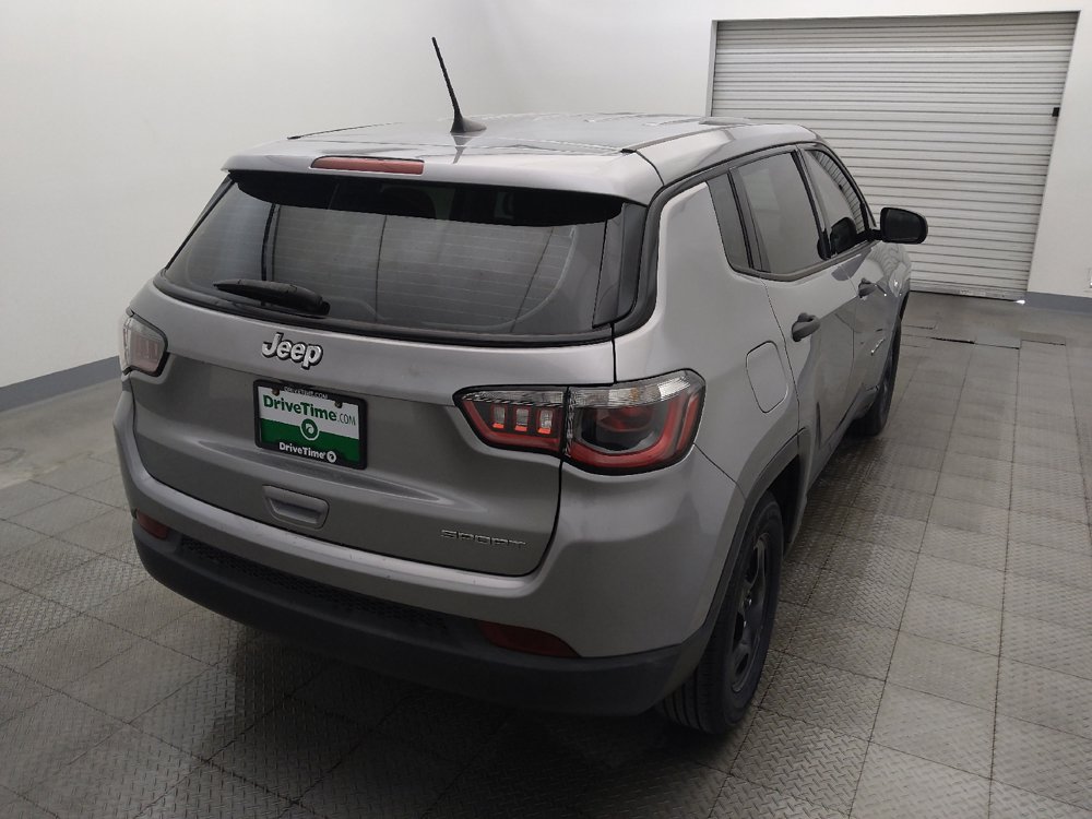 Used 2019 Jeep Compass Sport FWD image 7