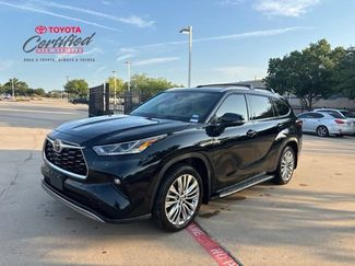 Used 2024 Toyota Highlander Platinum FWD video 1