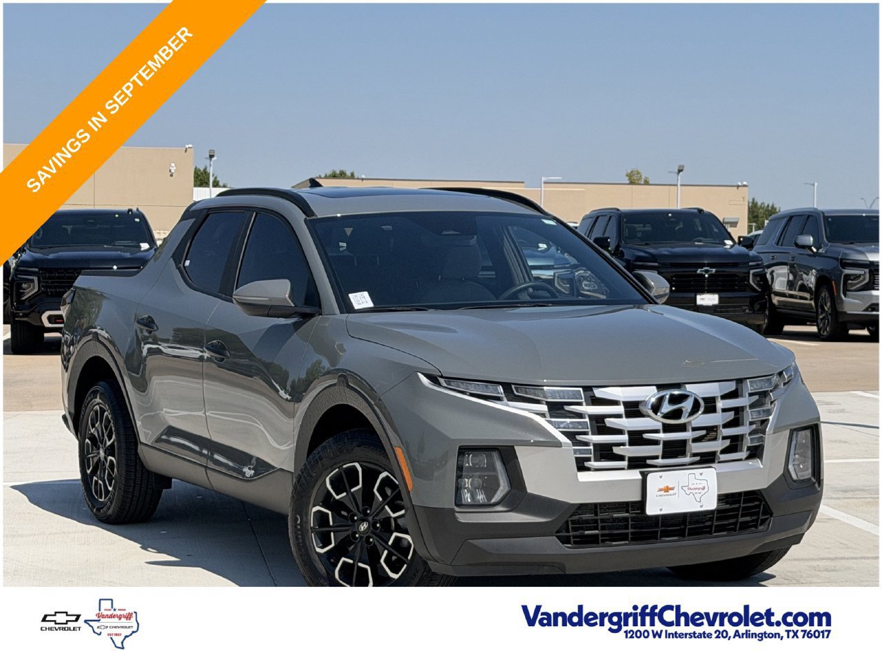 Used 2024 Hyundai Santa Cruz SEL w/ Activity Package FWD image 2