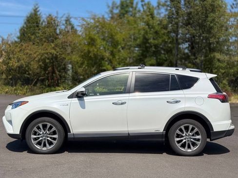 Used 2017 Toyota RAV4 Limited w/ Advanced Technology Package AWD/4WD image 2