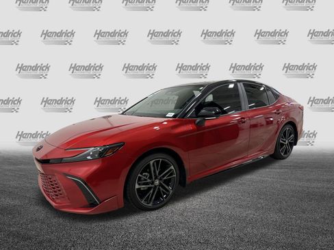 Used 2025 Toyota Camry XSE w/ Premium Package FWD image 5