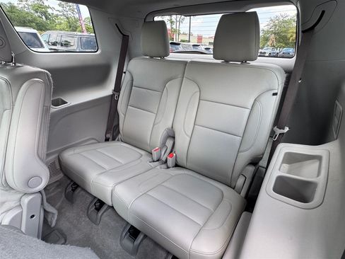 Used 2017 GMC Acadia SLT FWD image 21