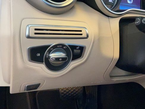 Used 2020 Mercedes-Benz C 300 4MATIC Sedan image 23