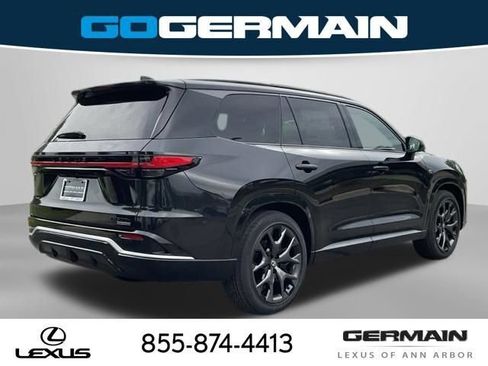 New 2026 Lexus TX 500h AWD image 8