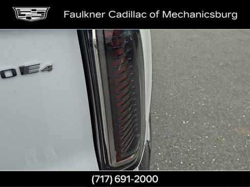New 2026 Cadillac Vistiq Sport w/ LPO, Floor Liner Package AWD/4WD image 12