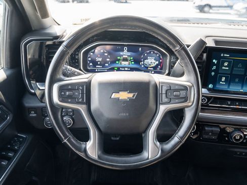 Used 2024 Chevrolet Silverado 2500 LT w/ Convenience Package image 21
