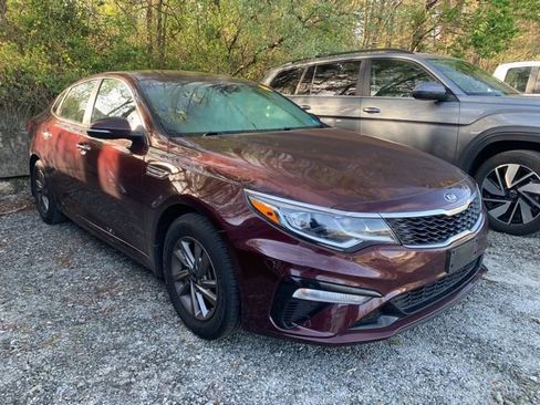 Used 2020 Kia Optima LX image 2