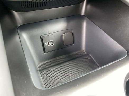 New 2026 Ford Explorer Active image 18