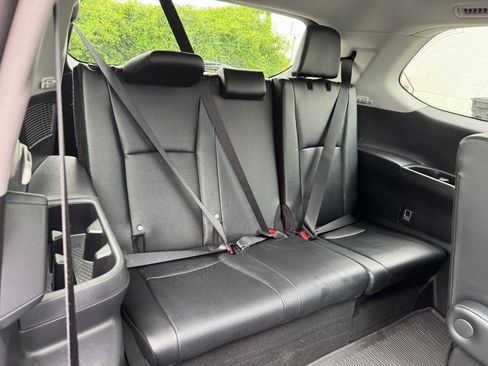 Used 2024 Toyota Grand Highlander AWD image 14