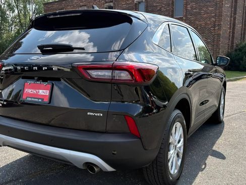 Used 2023 Ford Escape Active AWD/4WD image 10