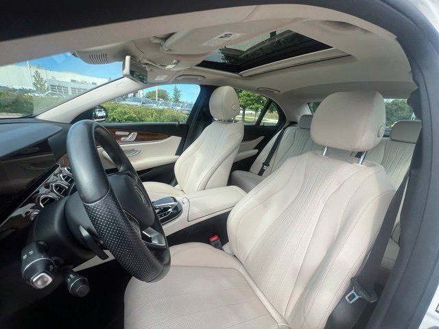 Certified 2018 Mercedes-Benz E 300 4MATIC image 22
