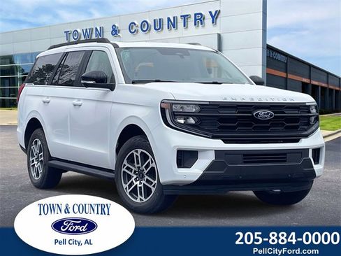 New 2025 Ford Expedition Active image 1