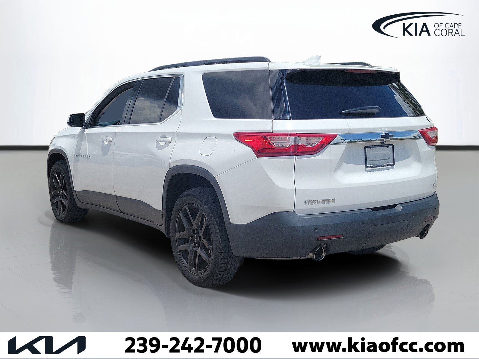 Used 2021 Chevrolet Traverse LT FWD image 4