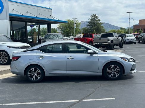 Used 2023 Nissan Sentra SV FWD image 2