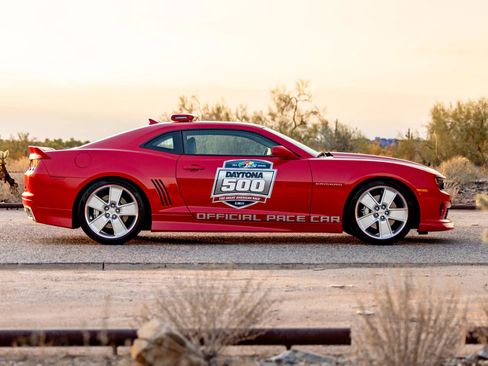 Used 2011 Chevrolet Camaro SS w/ LPO, Ground Effects Package image 10