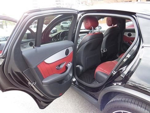 Used 2022 Mercedes-Benz GLC 300 4MATIC Coupe image 21