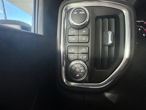 Used 2022 GMC Sierra 2500 AT4 AWD/4WD image 18