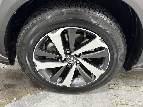 Used 2019 Lexus NX 300h AWD image 10