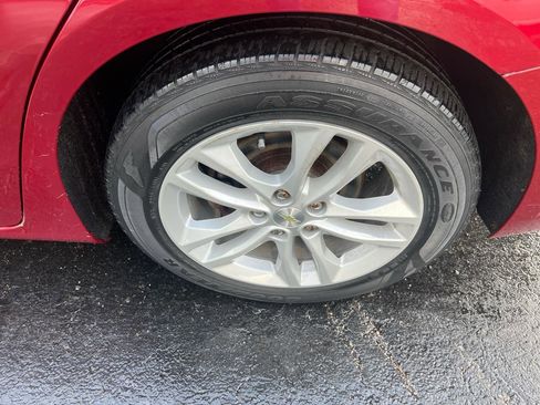 Used 2017 Chevrolet Malibu LT image 20