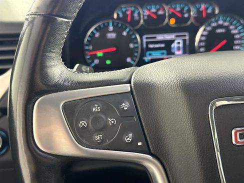 Used 2018 GMC Yukon XL SLT image 24