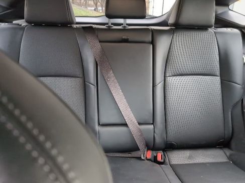 Used 2021 Toyota Venza Limited image 28