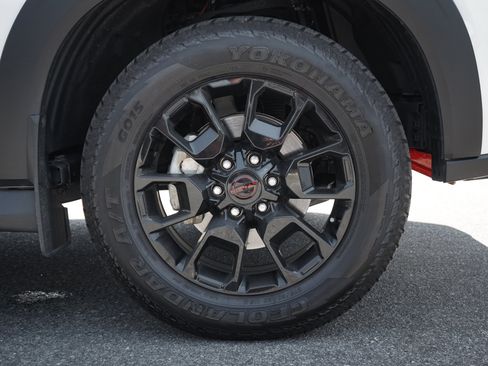 Used 2025 Nissan Armada PRO-4X AWD/4WD image 13
