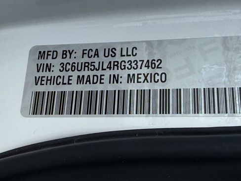 Used 2024 RAM 2500 Big Horn AWD/4WD image 34