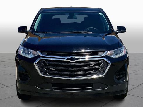 Used 2021 Chevrolet Traverse LS image 4