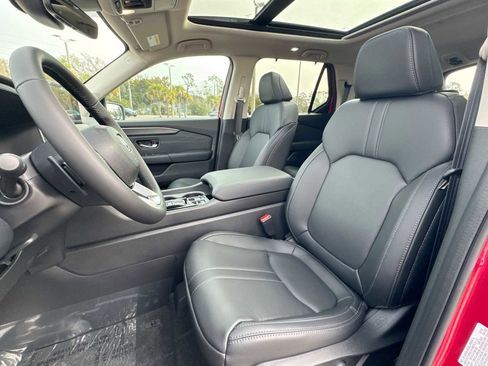 New 2026 Honda Pilot Touring image 13