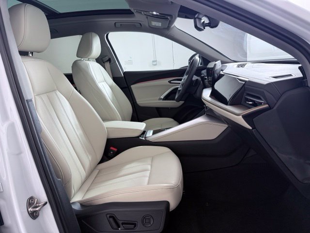 Certified 2025 Audi Q5 Premium w/ Convenience Package AWD/4WD image 19