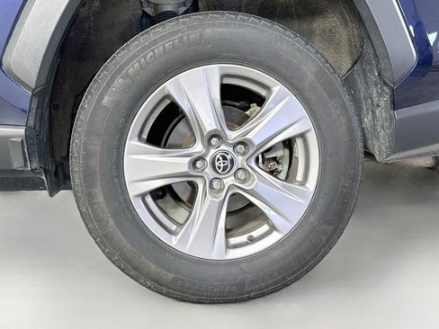Certified 2025 Toyota RAV4 XLE AWD/4WD image 29