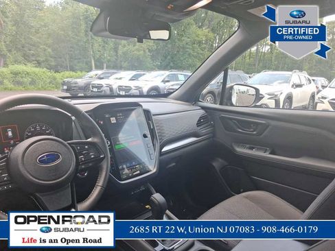 Used 2025 Subaru Forester Premium AWD/4WD image 17