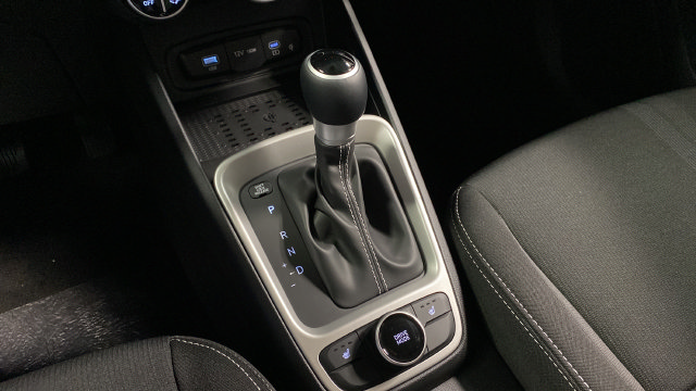New 2026 Hyundai Venue SEL FWD image 19