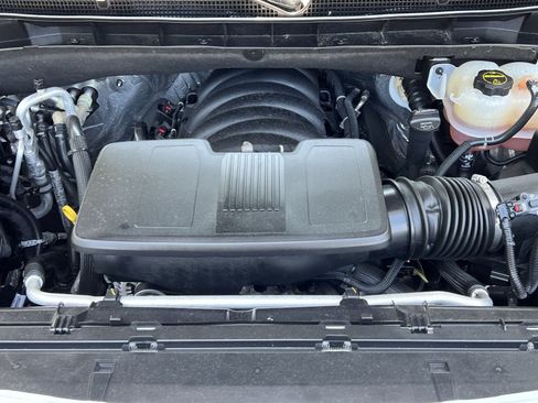 Used 2025 GMC Yukon XL Denali AWD/4WD image 35