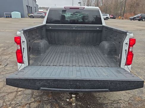 Used 2020 Chevrolet Silverado 1500 W/T w/ Z71 Off-Road Package AWD/4WD image 24