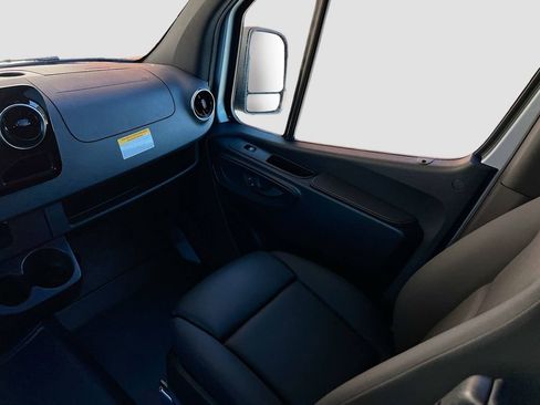 New 2025 Mercedes-Benz Sprinter 2500 image 22