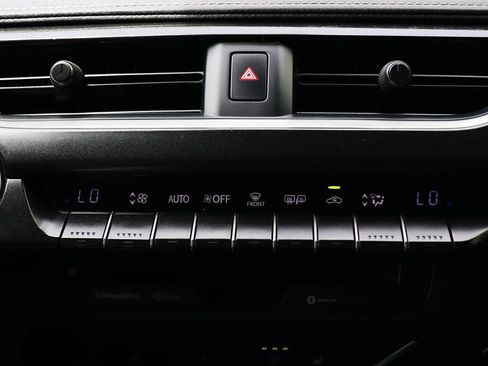 Used 2019 Lexus UX 200 w/ Premium Package FWD image 46