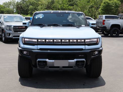 Certified 2025 GMC Hummer EV 3X AWD/4WD image 4