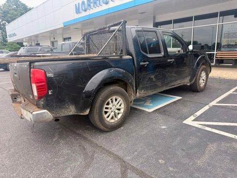 Used 2015 Nissan Frontier SV AWD/4WD image 5