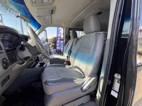 Used 2019 Nissan NV 3500 S image 19